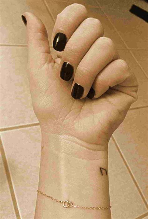 perseverancia tatuaje mujer|25 Tatuajes que significan fuerza y superación